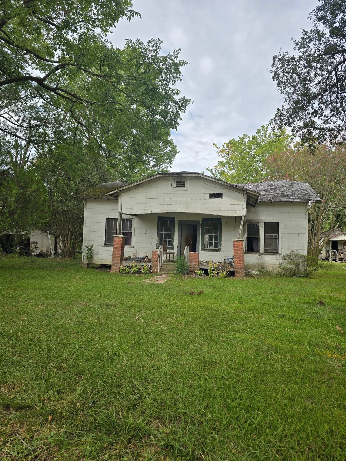 Before: Kilbourne house clearing — view 2